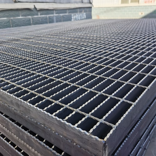 排水溝蓋板鋼格柵的詳細(xì)規(guī)格解析與應(yīng)用場景