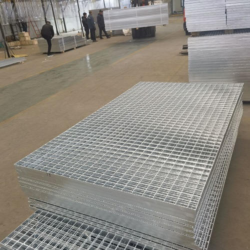 熱鍍鋅鋼格柵輕松打造安全平臺(tái)