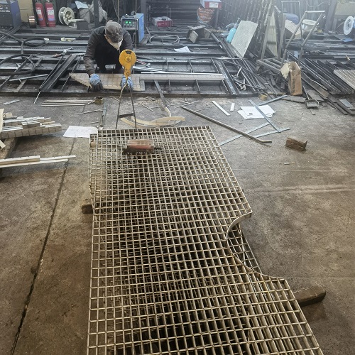 采購(gòu)鋼格板必問的6個(gè)問題，少問一個(gè)都可能踩雷