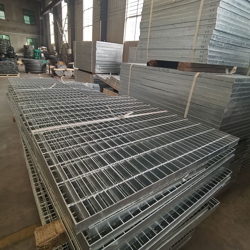 污水處理廠鋼格板如何選？防滑耐腐是關鍵！