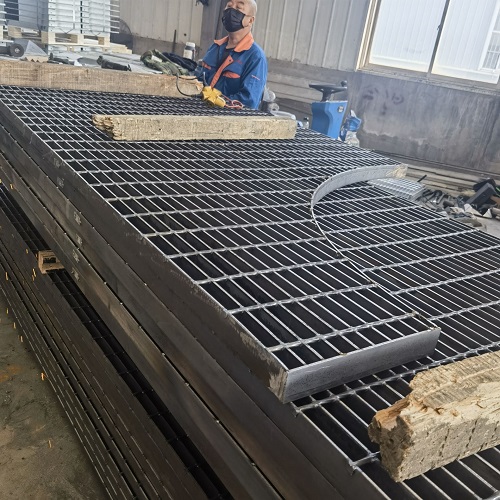 環(huán)保要求下，如何挑選符合標(biāo)準(zhǔn)的鋼格柵產(chǎn)品？