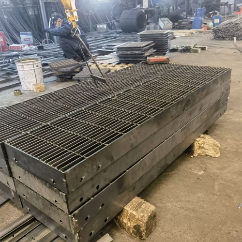 線上線下選購鋼格柵，這些差異不了解要吃大虧