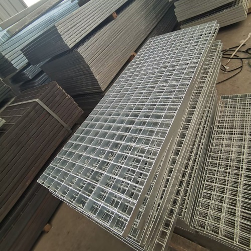 車(chē)庫(kù)鋼格柵系統(tǒng)：立體空間與承重性能的完美平衡