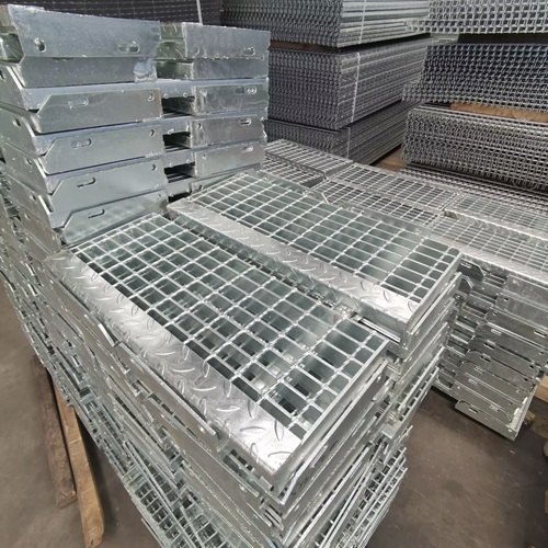 選材有講究：鋼格柵為何能走進(jìn)高端工程的視野