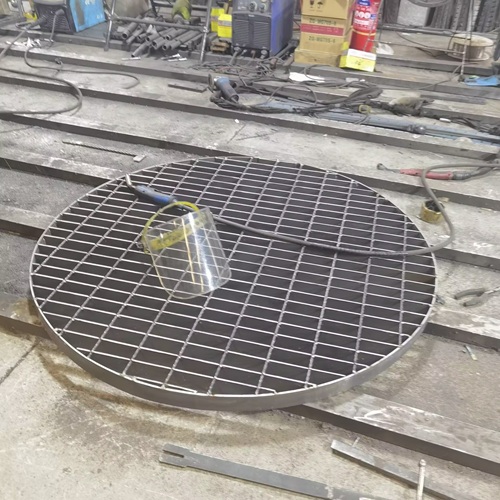 鋼格板走進(jìn)商業(yè)空間，不只是工業(yè)材料