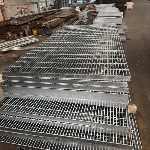 音樂節(jié)舞臺搭建必用鋼格板，承重強還易拆卸